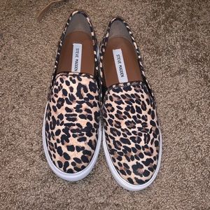 steve madden cheetah print slip ons